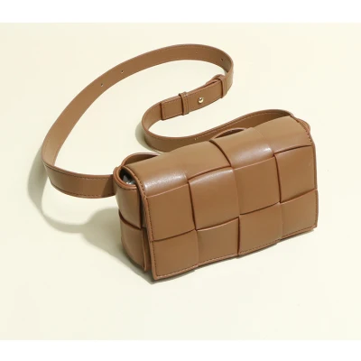 

100% Cowhide Leather Woman's Hand-woven Craftsmanship Fashion Cloud Bag Lattice Small Square Bag Messenger Bag Pillow Bag