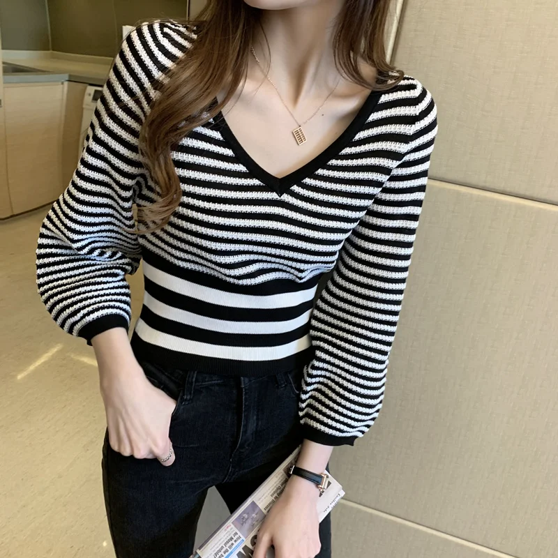 

Свитер женский осенний трикотажный, теплый, однотонный