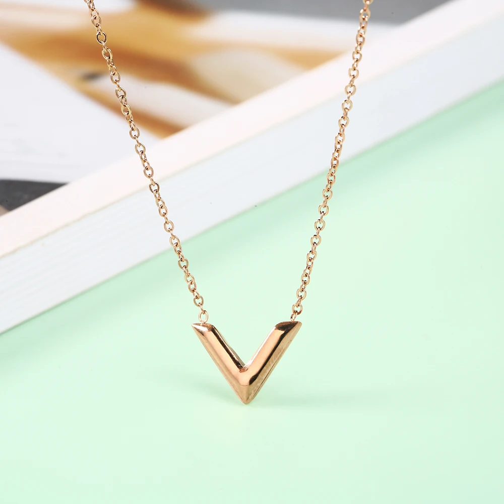 

Jewelry Stainless Steel Charm Letter V Necklace for Women Gold Alphabet Pendant Necklace Party Jewelry