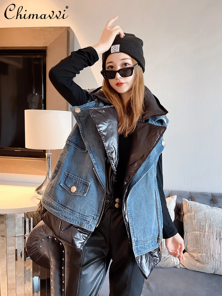 

Женский джинсовый пуховой жилет, модный Свободный жилет из денима с прострочкой, обманка из двух предметов, зима 2021