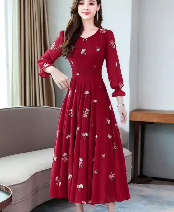 Женское платье с длинным рукавом и цветочной вышивкой милое длинное v-образным