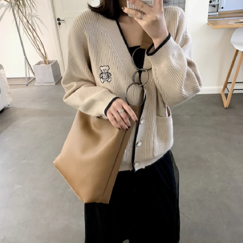 

Сумка-тоут Женская, с металлическими кольцами, однотонная, в стиле ретро