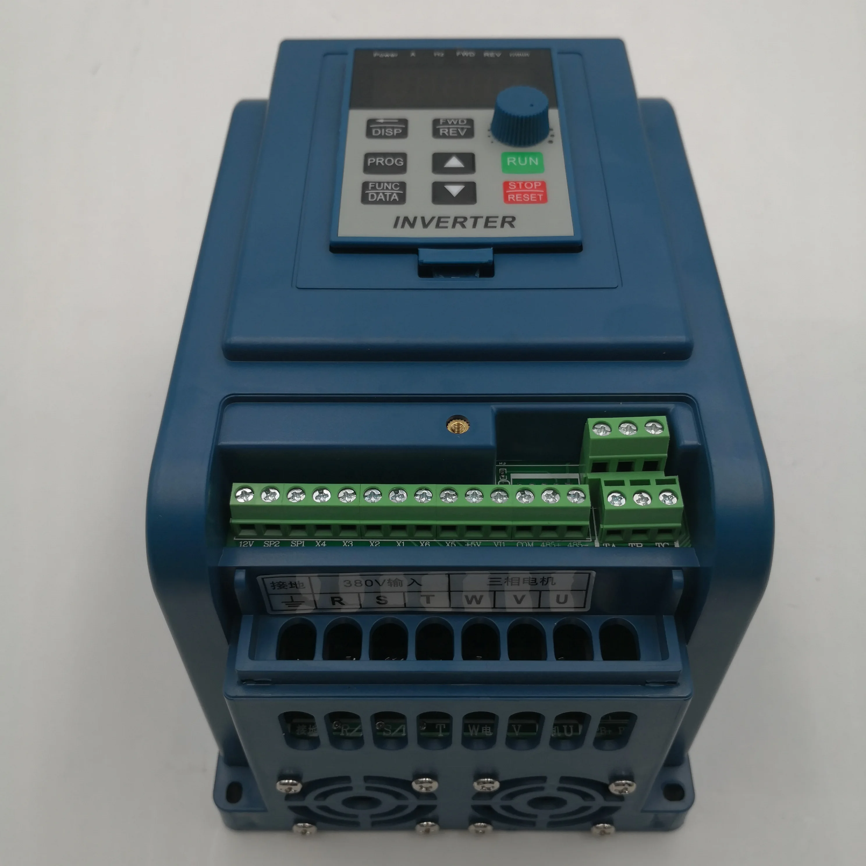 VFD 1.5KW/2.2KW CoolClassic преобразователь частоты ZW-AT3 3P 380 В Выход