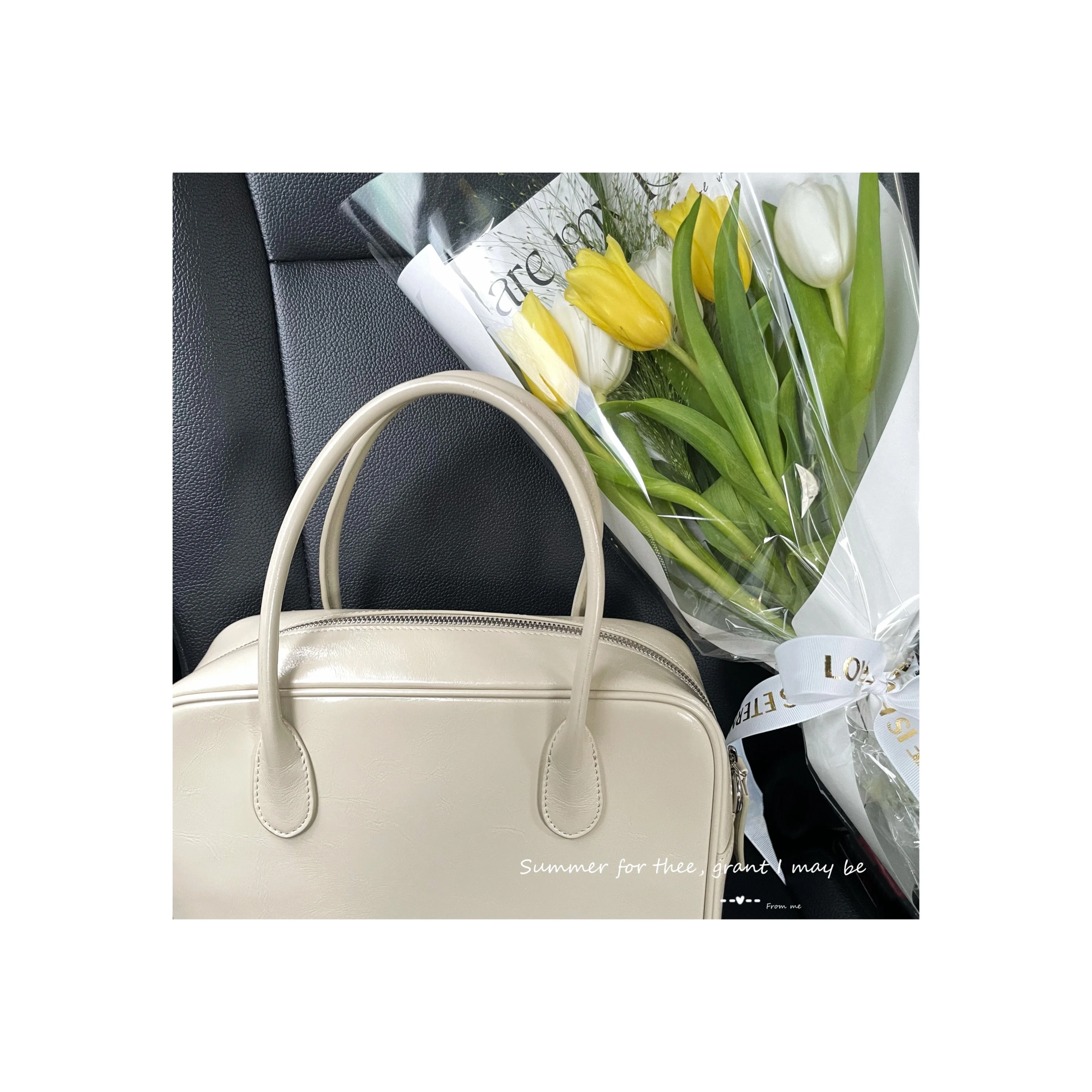 

Небольшая многофункциональная сумка из воловьей вощеной кожи кремового цвета