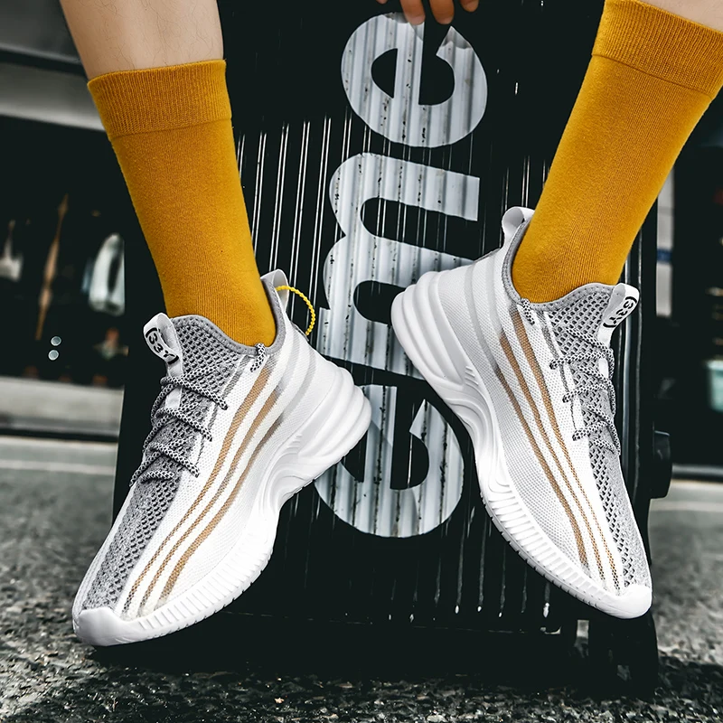 

Mesh Men Casual Shoes Lace-Up Summer Men's Shoes Breathable Sneakers Men Trainers Reflective Strip Sport Shoes Sapato Masculino