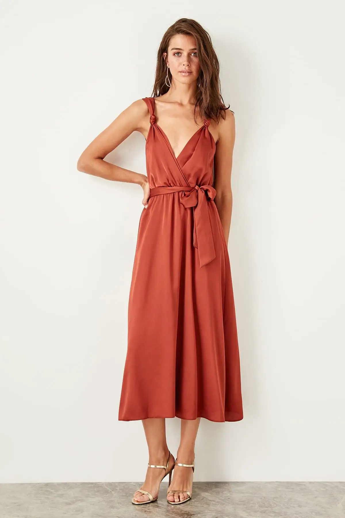 Trendyol платье с поясом из корицы TPRSS19BB0283 | Женская одежда