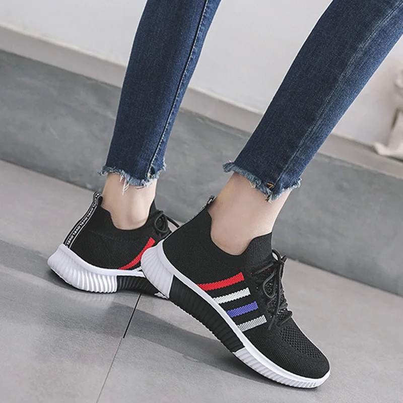 Кроссовки женские с вулканизированной подошвой сетчатые дышащие на шнуровке