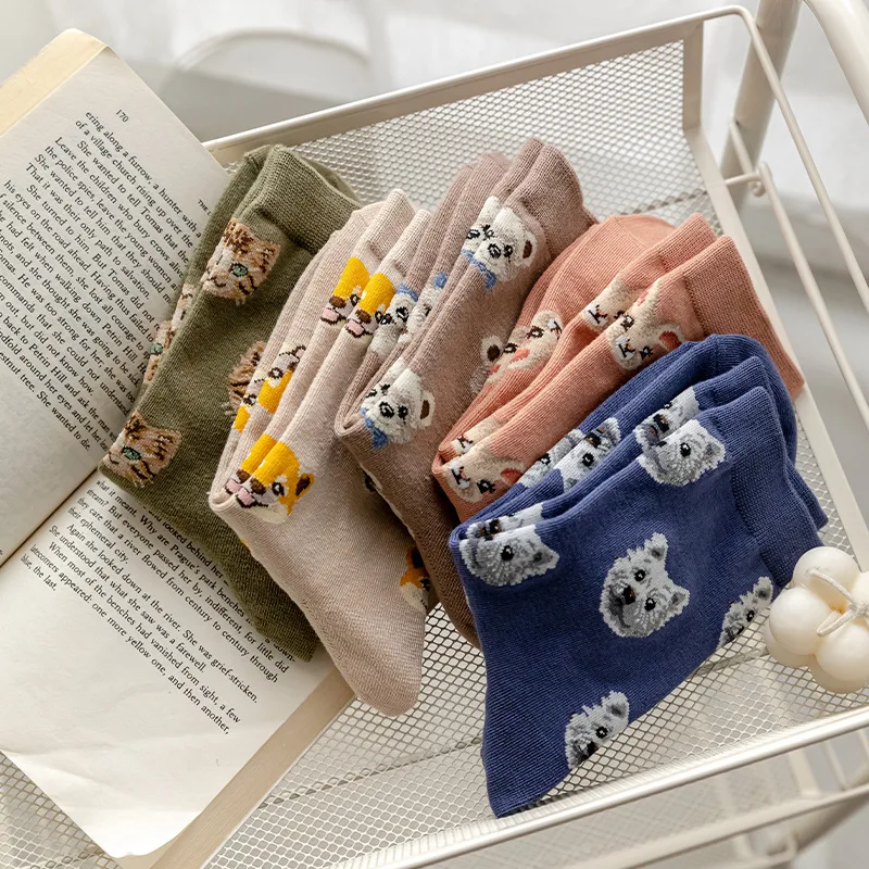 Носки женские средней длины с изображением милой мультяшной собаки 1 пара