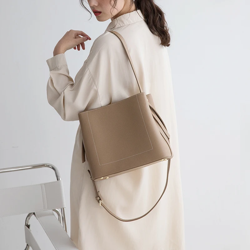 Женская сумка мессенджер VENOF из натуральной кожи с большой емкостью элегантная