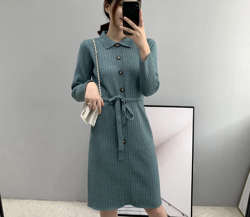 Женское шерстяное трикотажное платье миди черное облегающее с длинными рукавами