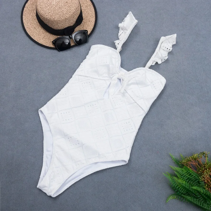 Белый кружевной купальник с пуш ап женский сексуальный цельный бандо оборками и