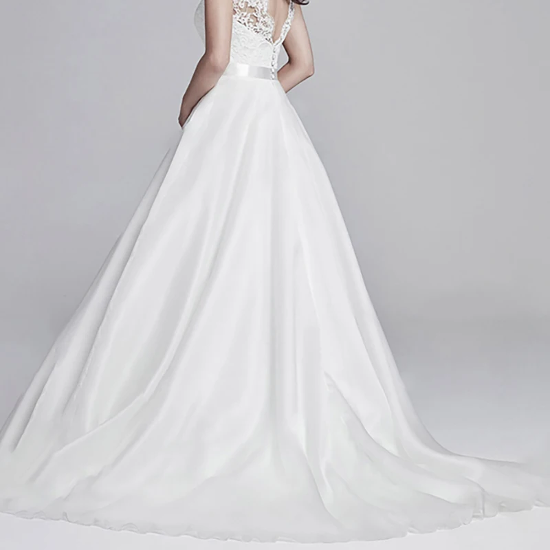 

White Elegant Evening Dress Illusion V-Neck Lady Lace Embroidery Backless Ball Gown Court Train Tull Women Formal Dresses TS270