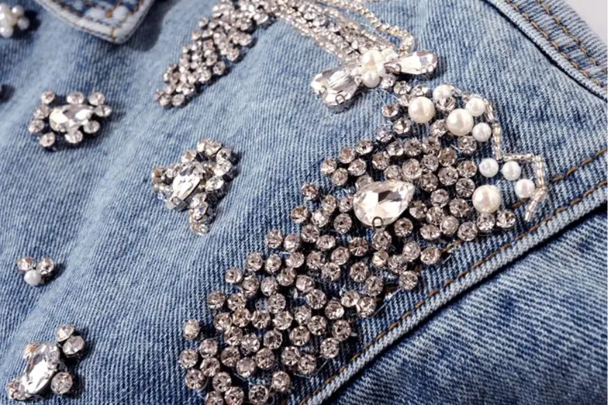 

2021 Autumn New Fashion Heavy Work Diamond Long-sleeved Denim Jacket Women Loose Hole Bf Jeans Coat