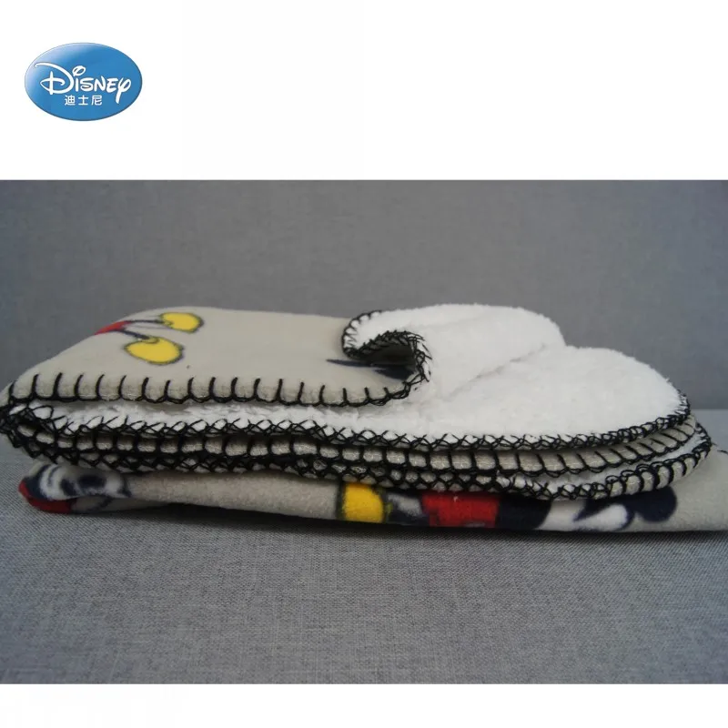 Disney Mickey Mouse серебристо серое портативное покрывало с шерпом 70х90 см для маленьких