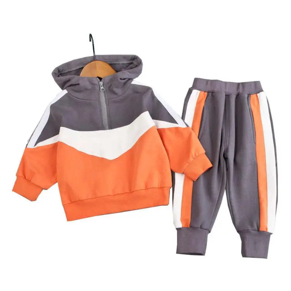 Комплект одежды для маленьких мальчиков осенне зимний свитер в стиле пэчворк