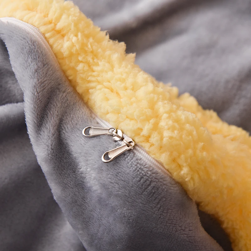 

2020 New Year Camo Cashmere fleece bedding set Christmas winter bedclothes thicken warm bed cover boys girls flat sheet reindeer