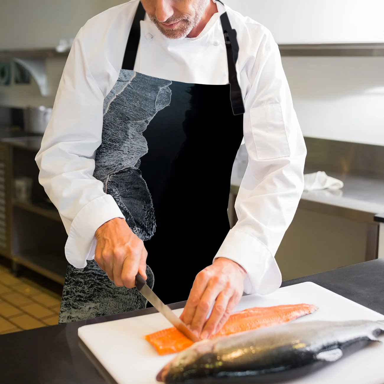 Волны на черном песчаном пляже в Исландии минималистичный Ландшафтный фартук с