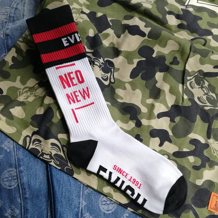 Бренд Evisu повседневные хлопковые мужские носки Модные дышащие теплые чулки спортивные мужские и женские парные носки