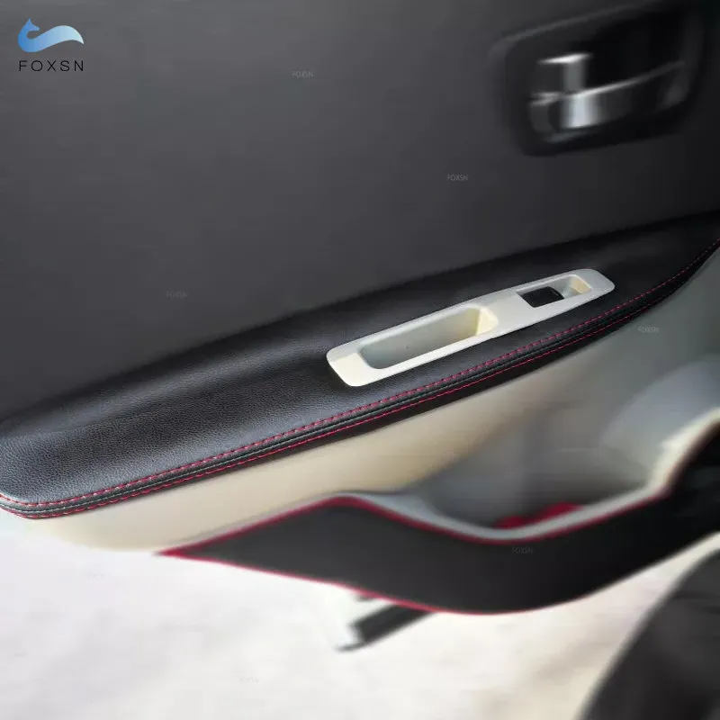 

Для Nissan QASHQAI J10 2007-2015 Автомобильные внутренние дверные панели, накладка на подлокотник с креплениями, черная микрофибра, кожа, красная линия