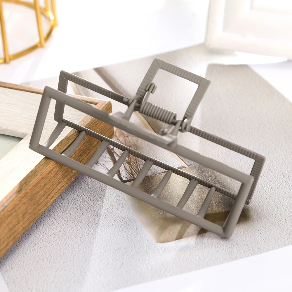 

AWAYTR Candy Solid Color Hair Claw Barrettes Metal Geometry Hairpin Headband Crab Clamps Hair Clip Fashion Accessories Styling