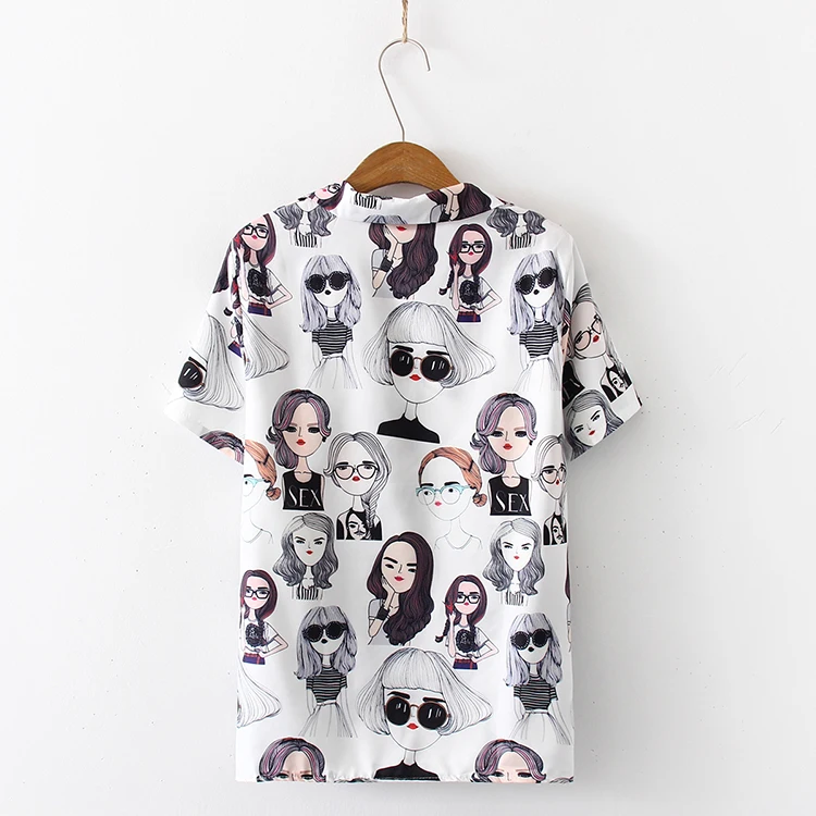 Женская блузка с коротким рукавом отложным воротником и мультяшным