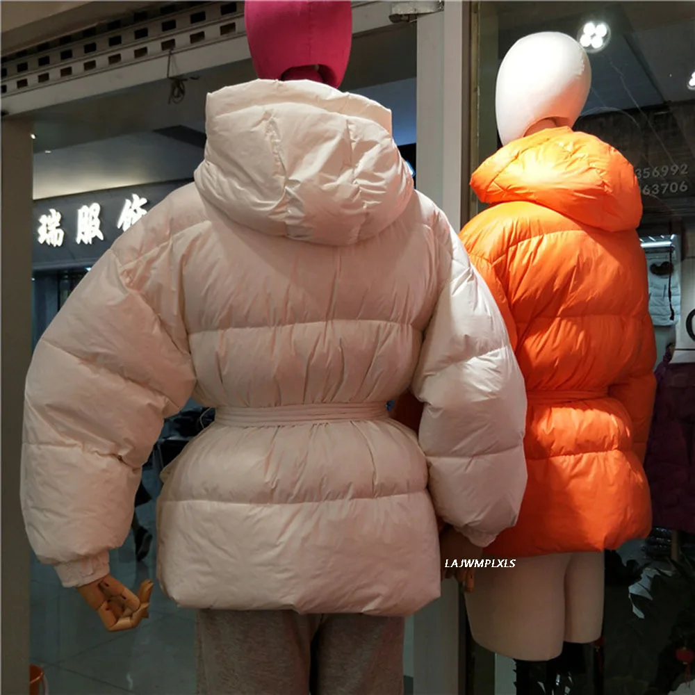 Новый зимний 90% ультра светильник белый пуховик на утином пуху женский короткий