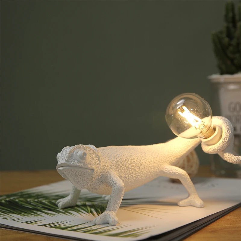 

Nordic chameleo Lizard Desk Light Modern Cute LED Resin Animal Chameleon Table Lamp Children Bedroom Bedside Deco Light Fixtures