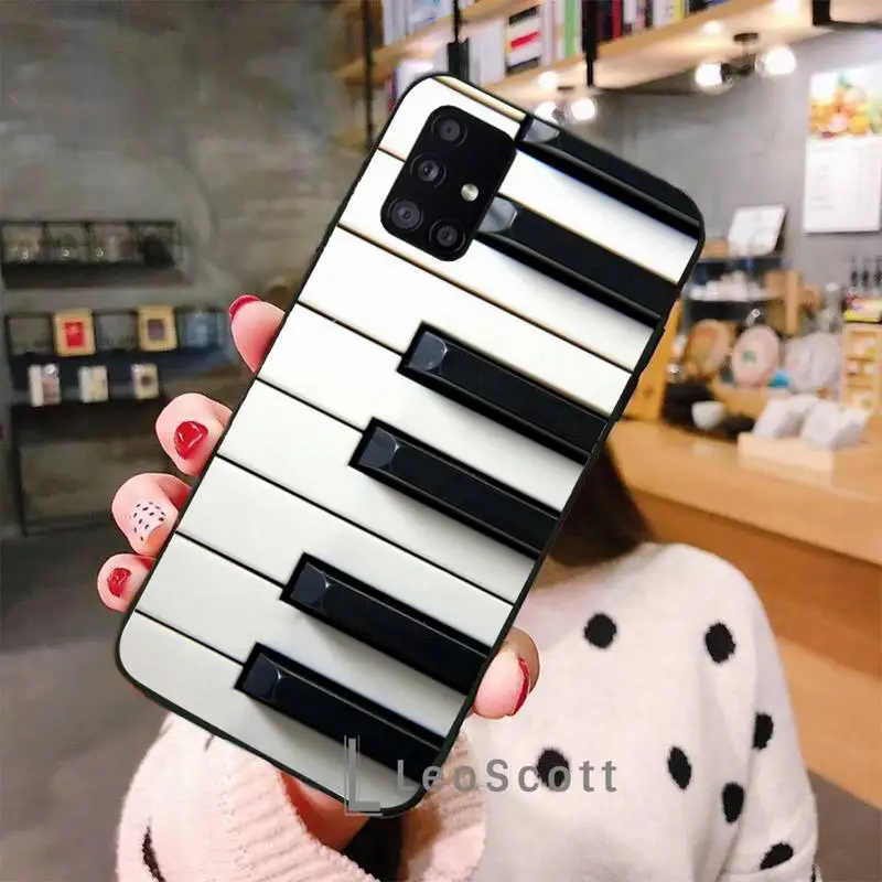 

Black white music piano Phone Case For Samsung S6 S7 edge S8 S9 S10 e plus A10 A50 A70 note8 J7 2017