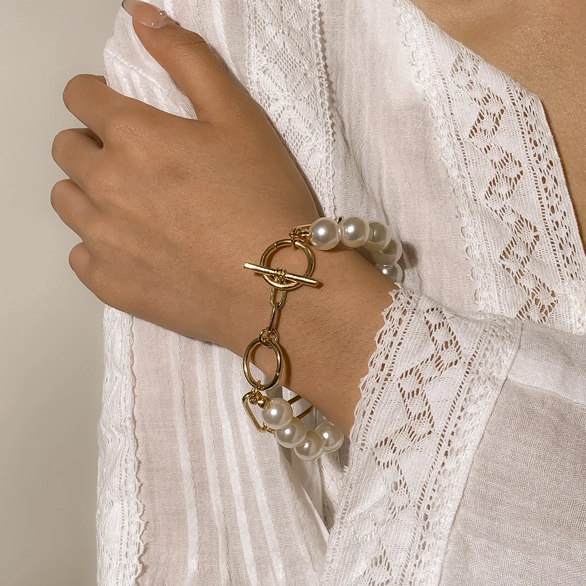 

Big Faux Pearl OT Chain Chunky Bracelet Women Jewelry Classic Boho INS Trendy