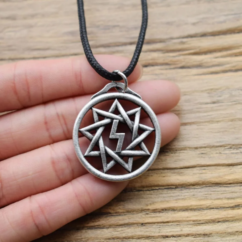 Цепочка с подвеской в виде шотландского ирландского узла Celt винтажные