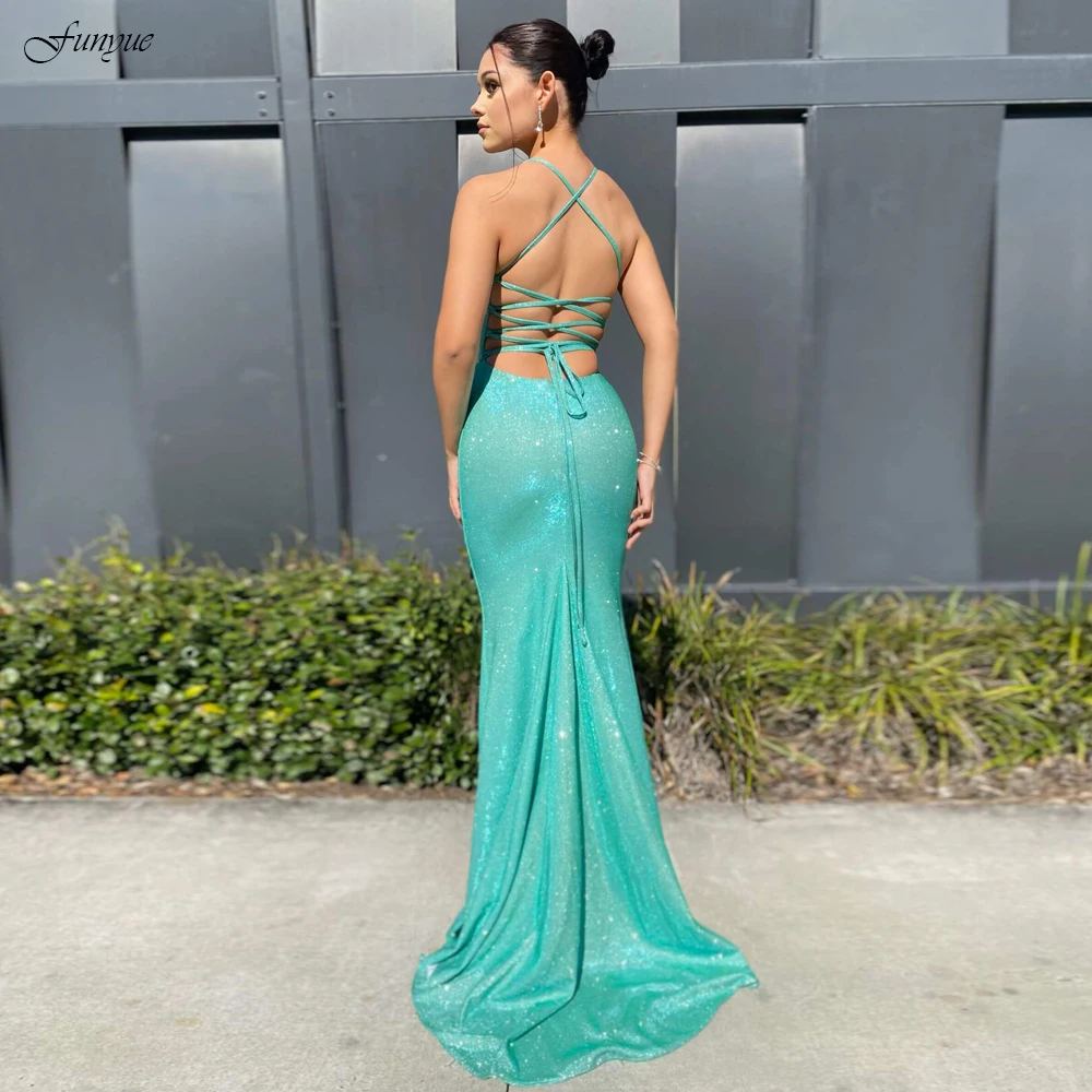 

Платье-Русалка длинное вечернее с блестками и V-образным вырезом