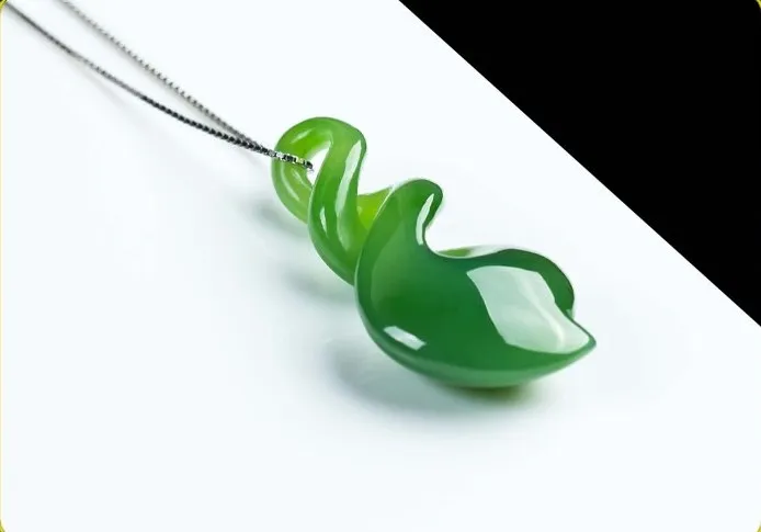 Jade pendant Xinjiang jade female spinach green and Tian Bao post | Украшения и аксессуары
