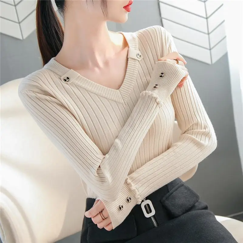 

Women's V-Neck Sweater