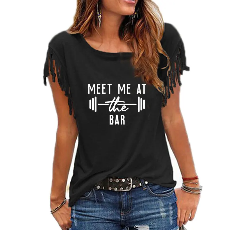 Женская футболка с надписью Meet Me At The Bar | одежда