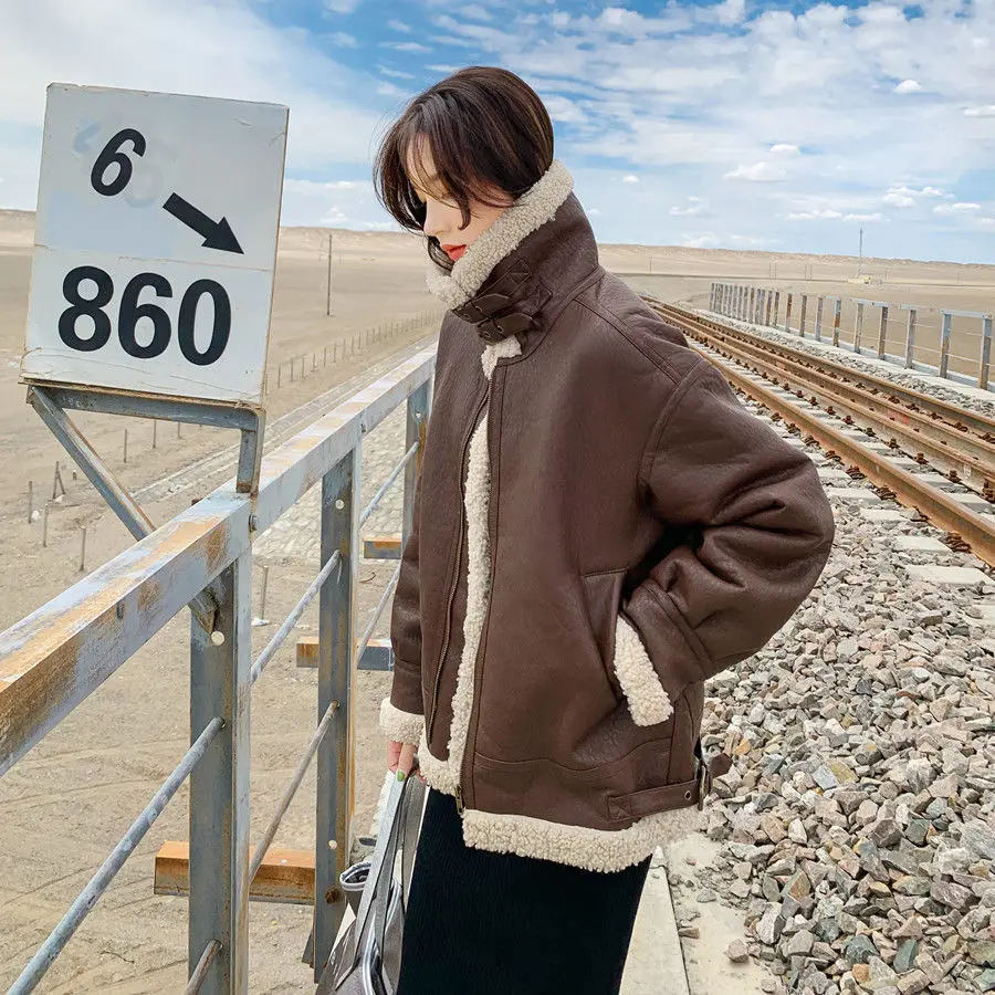 Женская мотоциклетная куртка из искусственной овечьей шерсти модель J0258 на осень