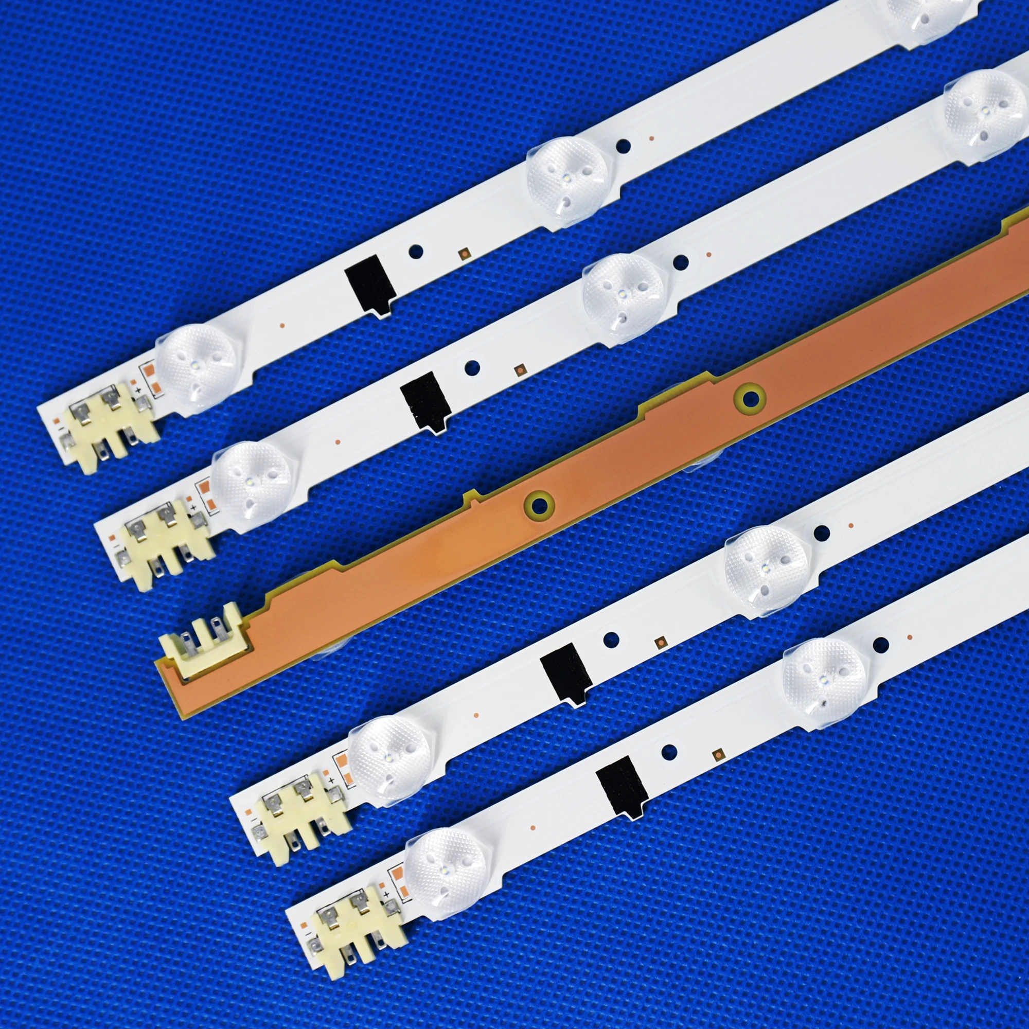 5 pieceslot for samsung ua32f4088ar cy hf320agev3h ue32f5000 ua32f4000ar led strip d2ge 320sc0 r3 2013svs32h 9 leds 650mm free global shipping