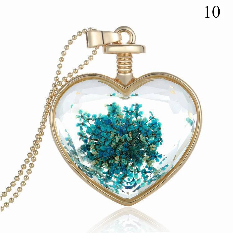 

Love heart shape Dried Flower Glass Charms Pendant Necklace Real Dry Flower Round Locket Necklace Gold Chain Necklace for Women