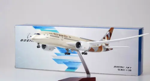 

1:130 модель самолета W/светодиодный Boeing 787, дыхательных путей игрушечный самолетик Коллекция подарков