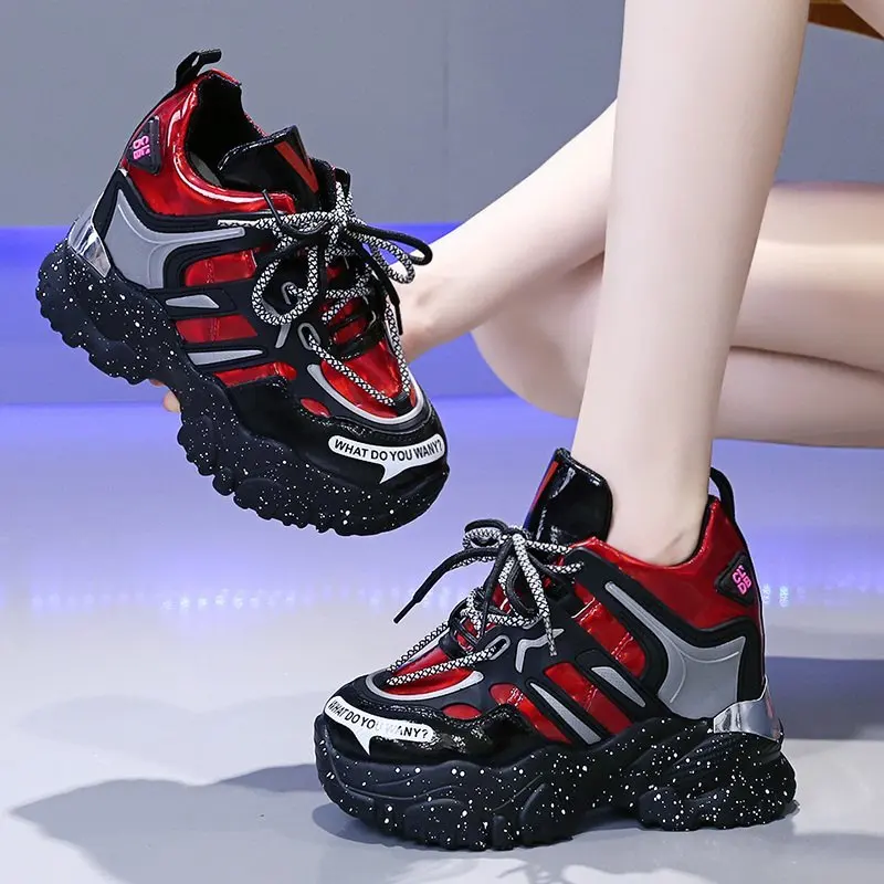 

Women's Shoes