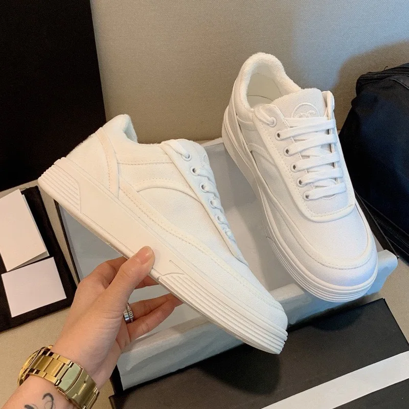 

Women's Sneakers, Designer Shoes, Casual Shoes, Flat Shoes, Leather Skateboards, White Shoes, Fashion New Style 2021