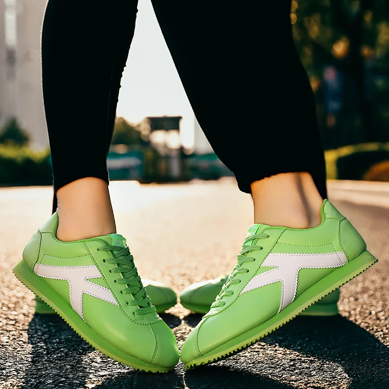 

2020 Hot Sale Men's Sneakers Leather Women's Running Shoes Couple Outdoor Casual Walking Shoe Comfortable Light Sports Footwear