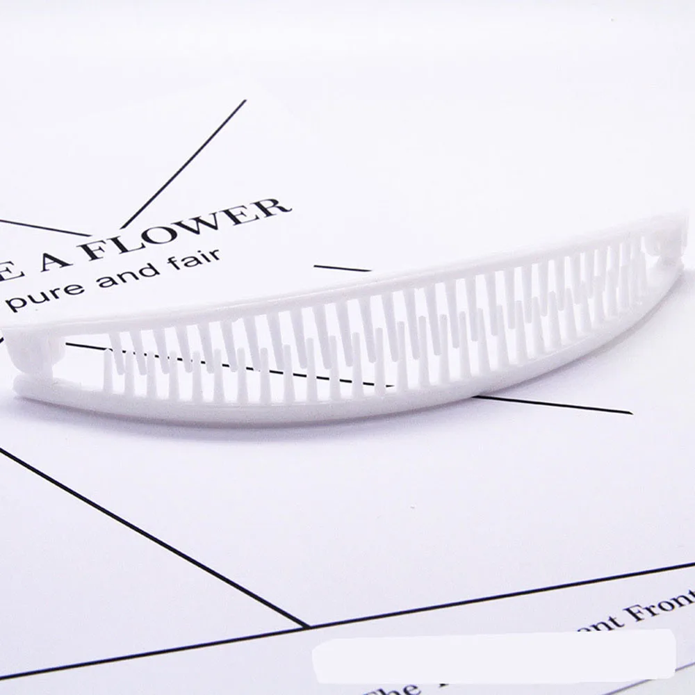 New Fashion Hair Claws Clip For Women Fish Shape Banana Barrettes Black White color Hairpins Styling Accessories Clamp | Красота и