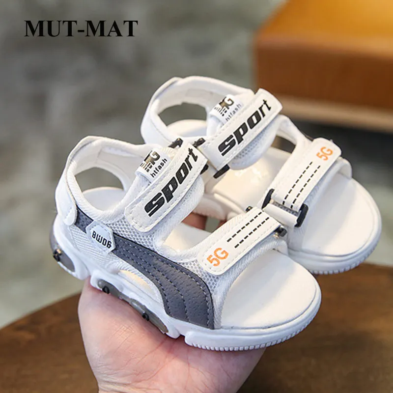 Детская летняя обувь новинка 2021 Детские блестящие сандалии пляжная с мягкой