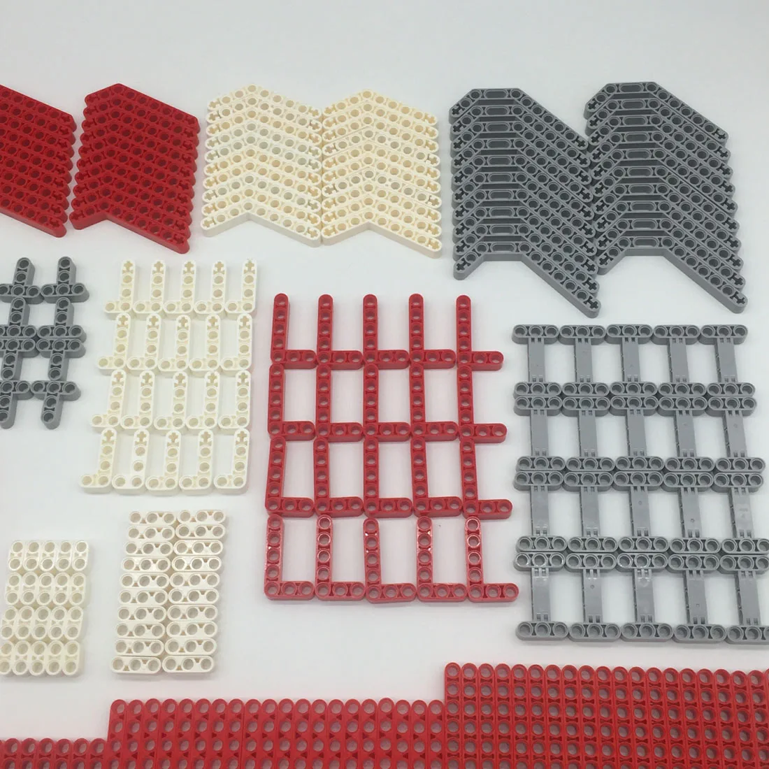 

DIY Educational Parts Connector Beam Parts For Standard Building Block Brands- Random Color