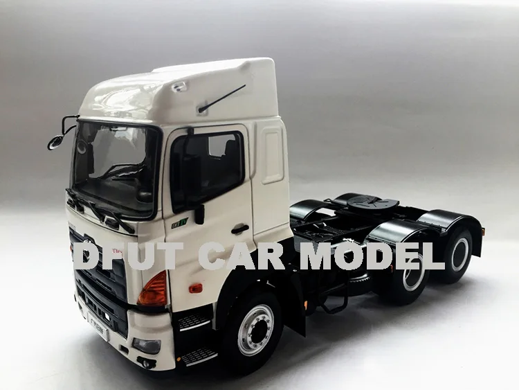1:24 Игрушечная машина из сплава модель 700 грузовик детских игрушечных автомобилей авторизованный подарок для детей