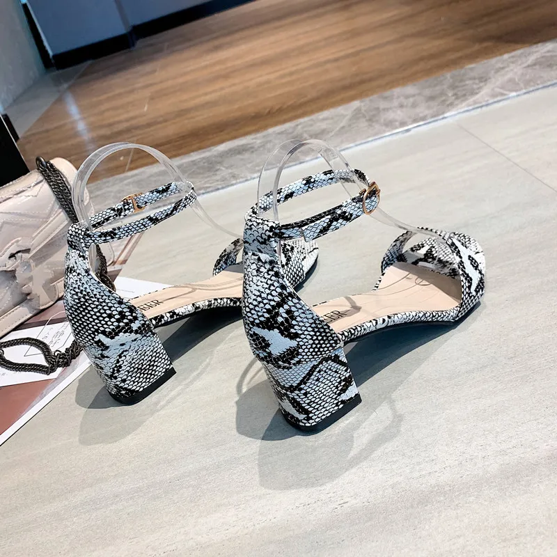 Женская обувь больших размеров 35 43 летние женские сандалии на среднем каблуке