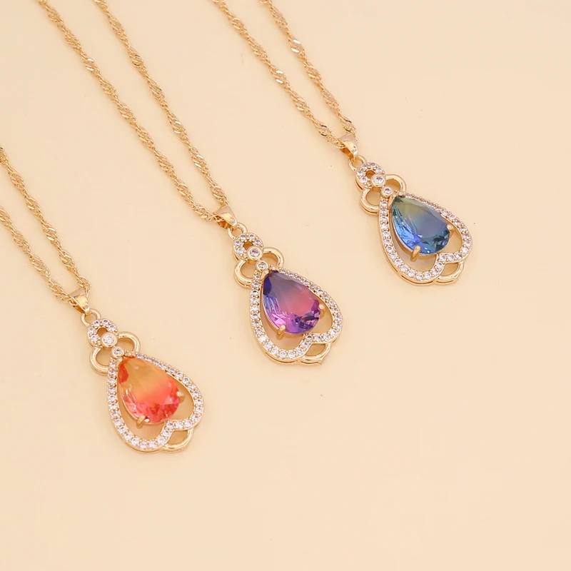 

Gradient Glass Pendant Necklace Mori Style Golden Clavicle Chain Fashion Design Necklace for Women
