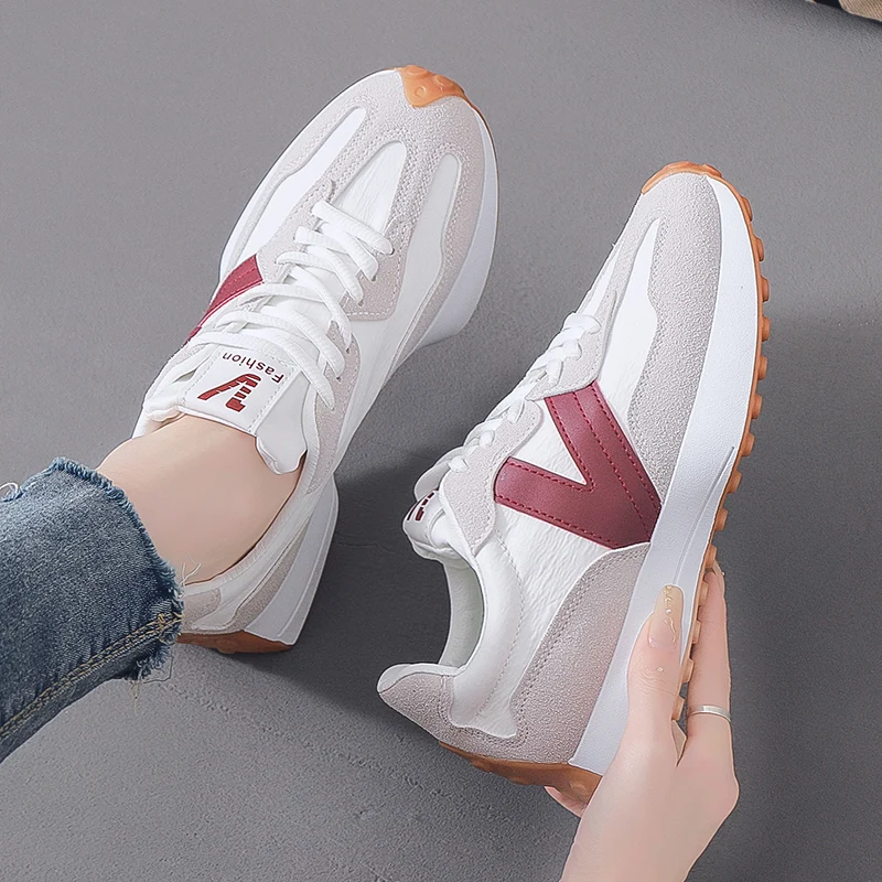 

New Ladies Retro Color Matching Casual Thick-soled Height-increasing Shoes, Fashionable Casual Sports Jogging Shoes