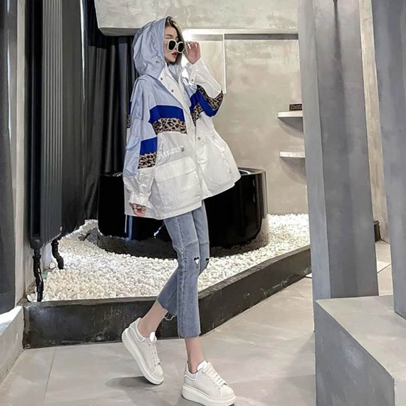 

Coats & Jackets