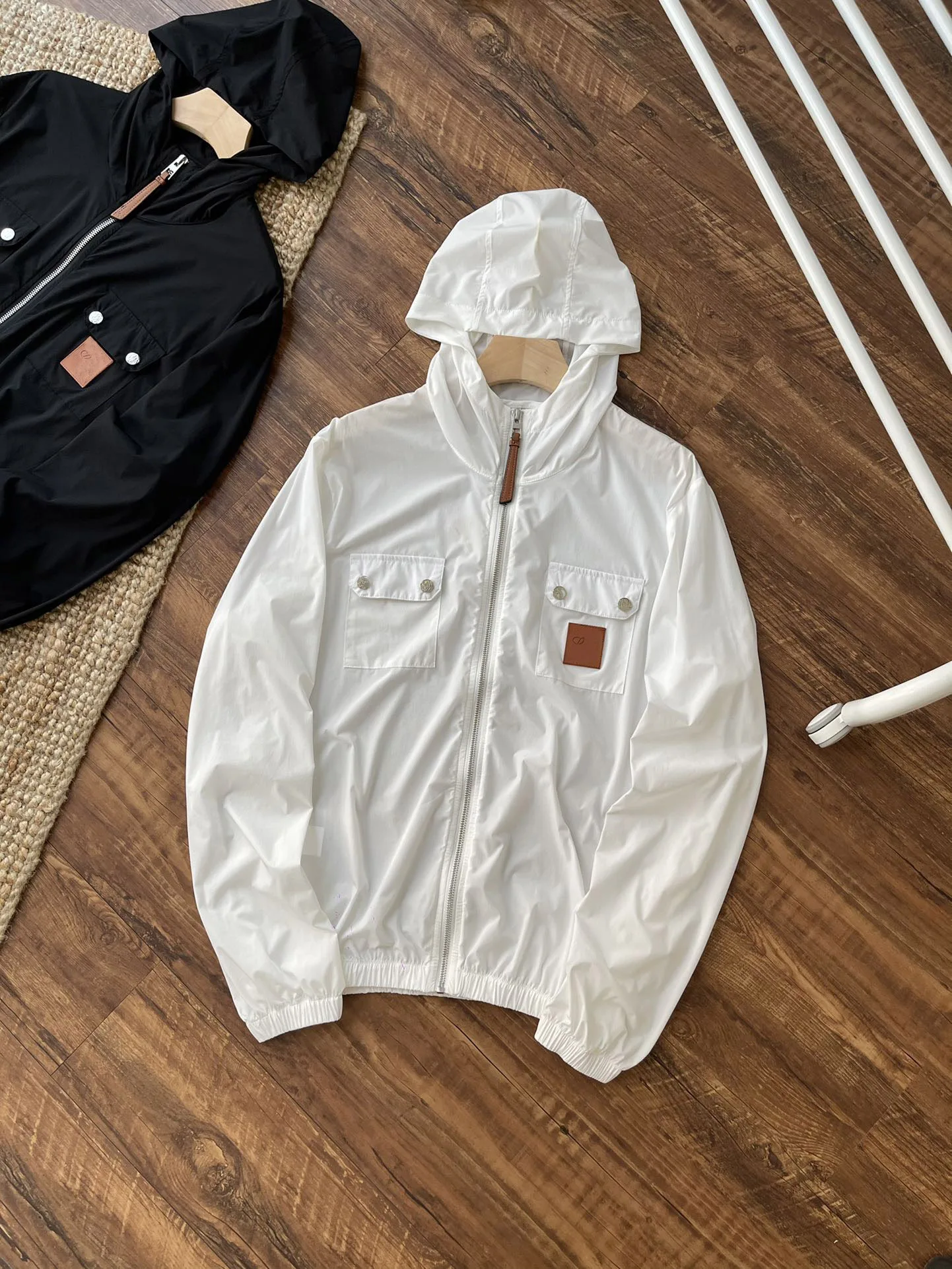 

Coats & Jackets